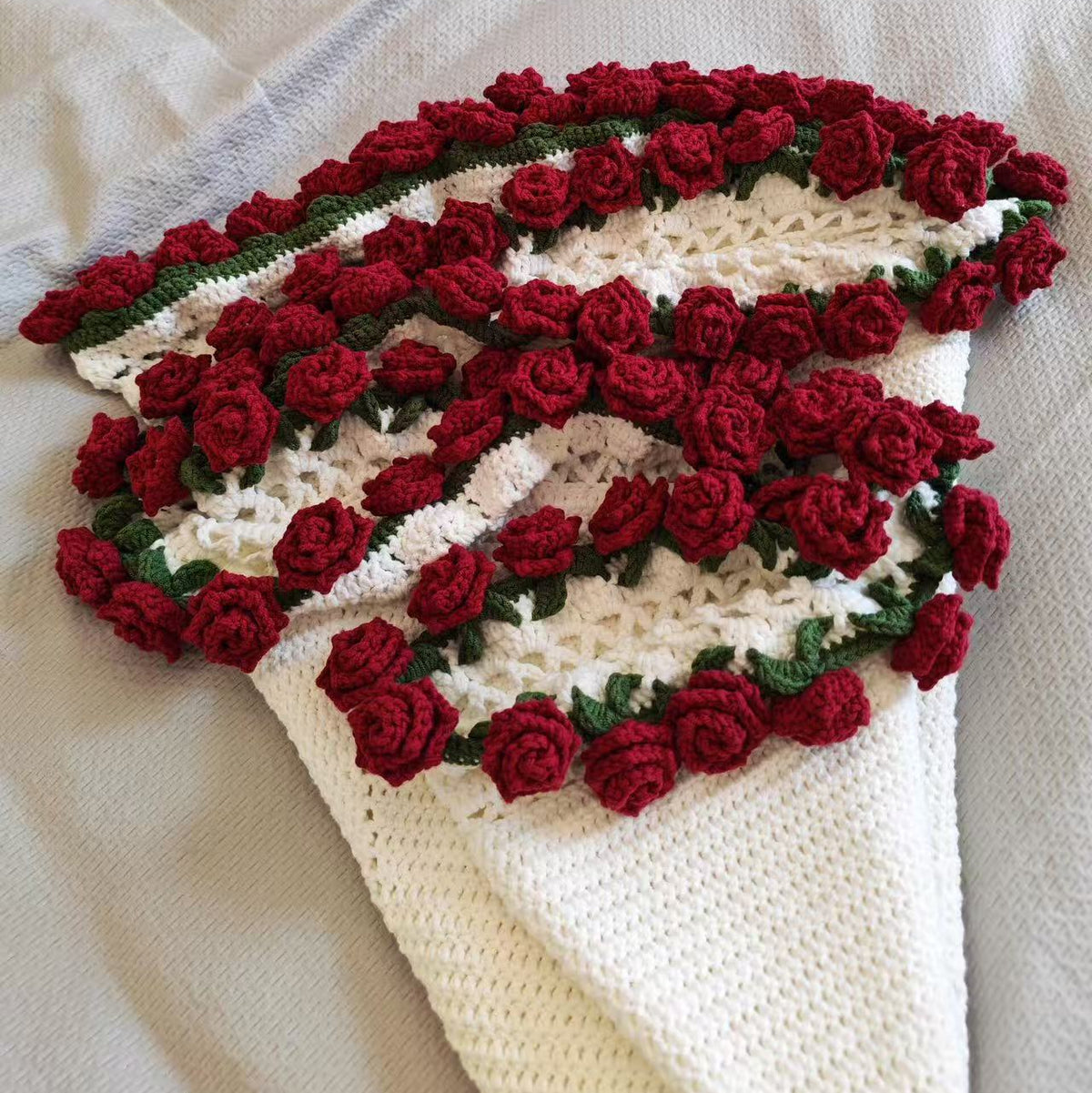 Pointed Rose Bouquet Blanket Crochet Kit