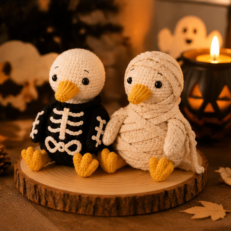 Halloween Mini Amigurumi Duck Doll Crochet Kit