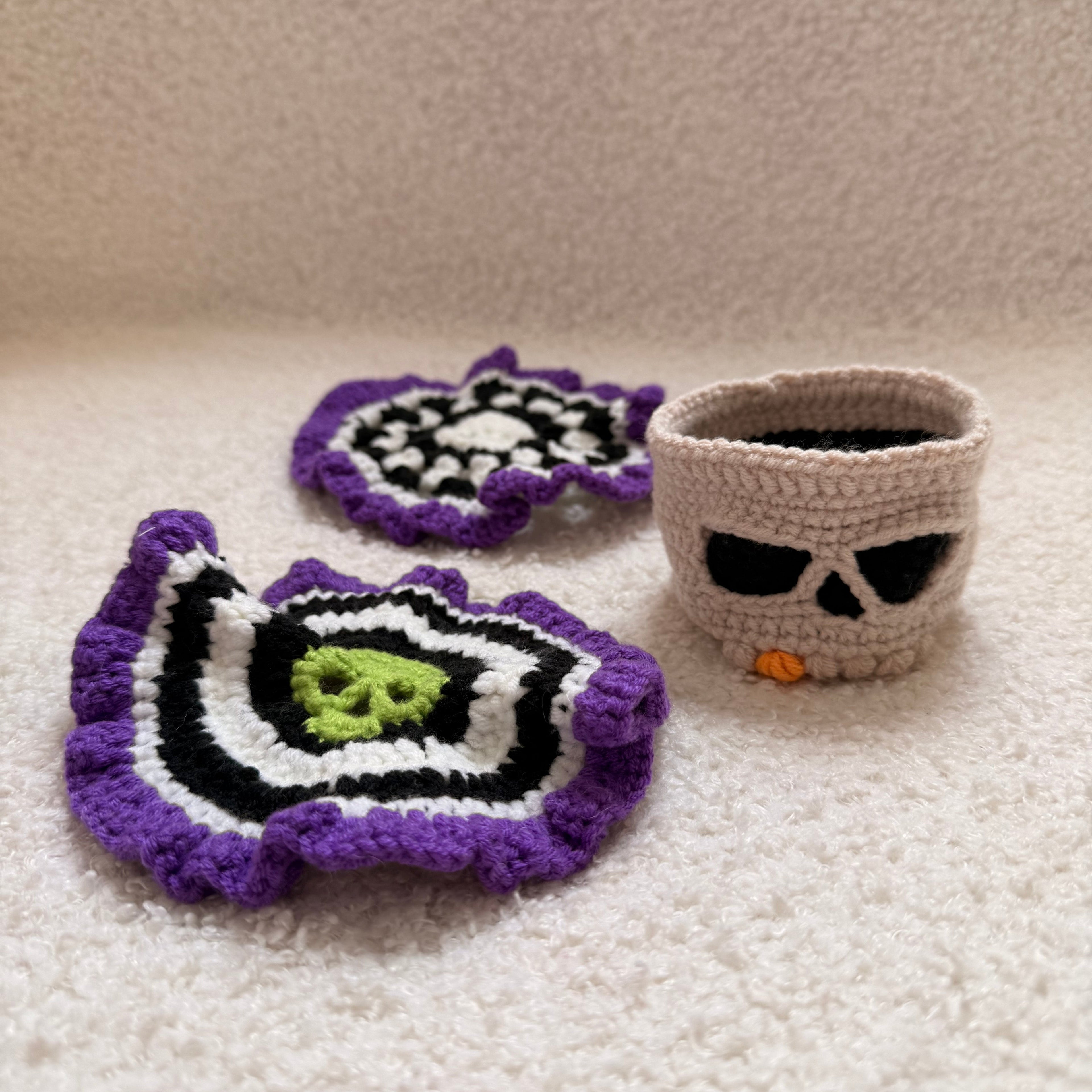 Halloween Skull Coaster Crochet Kit