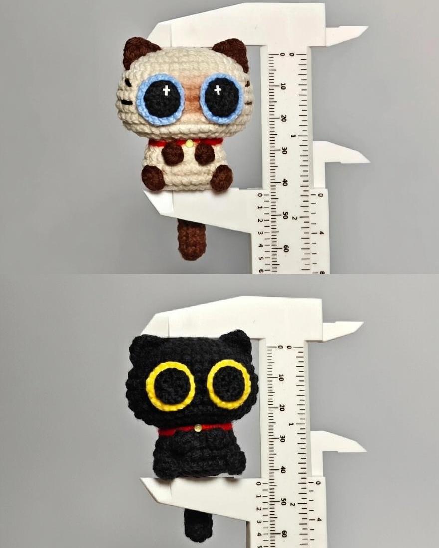 Cat Amigurumi Keychain Bag Charm Crochet Kit