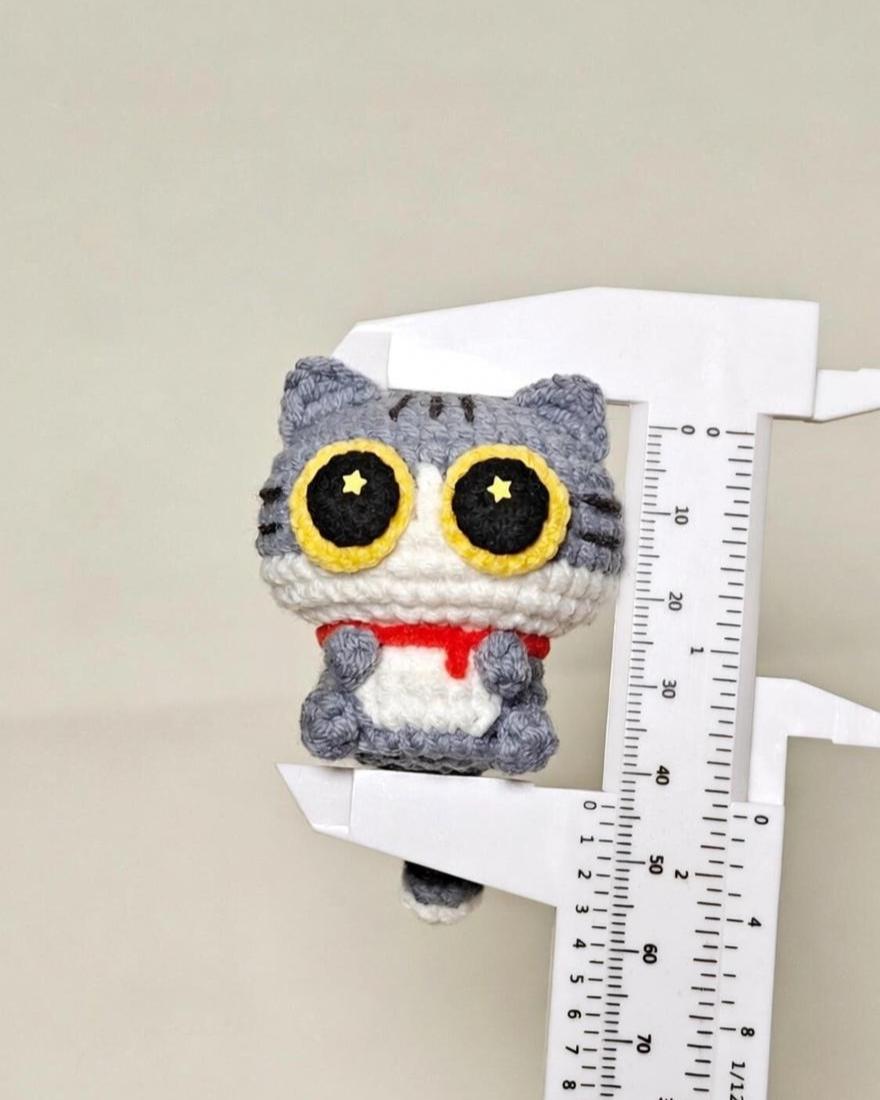 Cat Amigurumi Keychain Bag Charm Crochet Kit