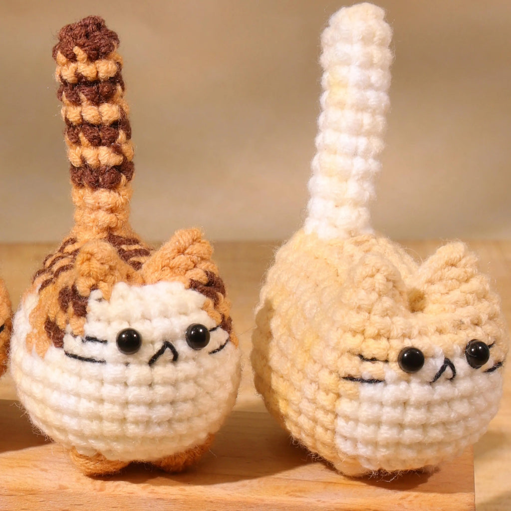 Mini cat keychain Crochet Kit