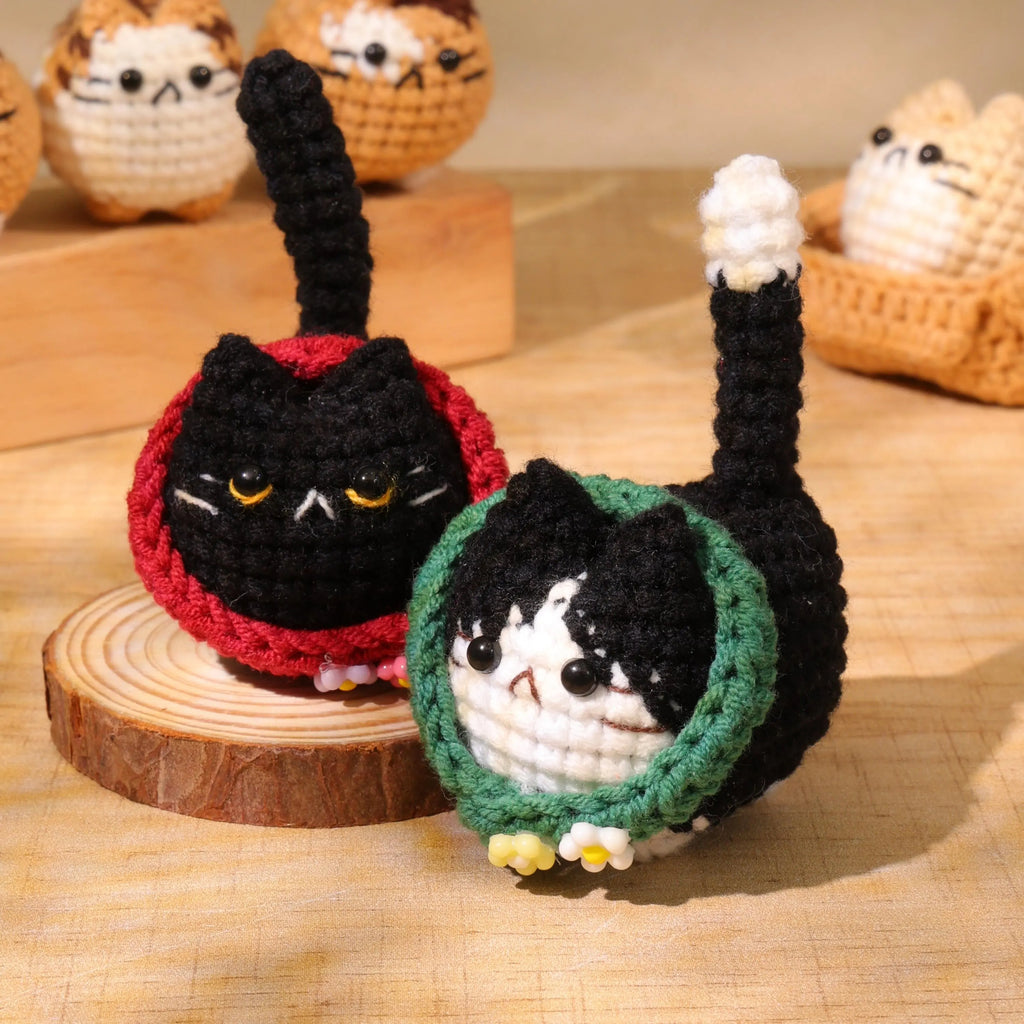 Mini cat keychain Crochet Kit