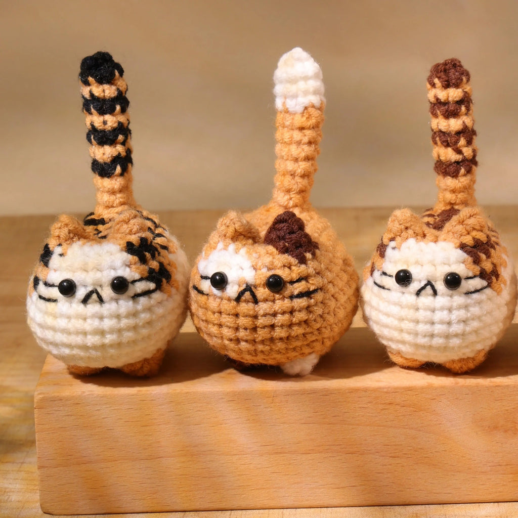 Mini cat keychain Crochet Kit