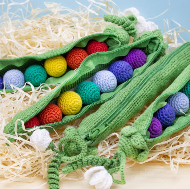 Montessori Rainbow Pea Crochet Kit