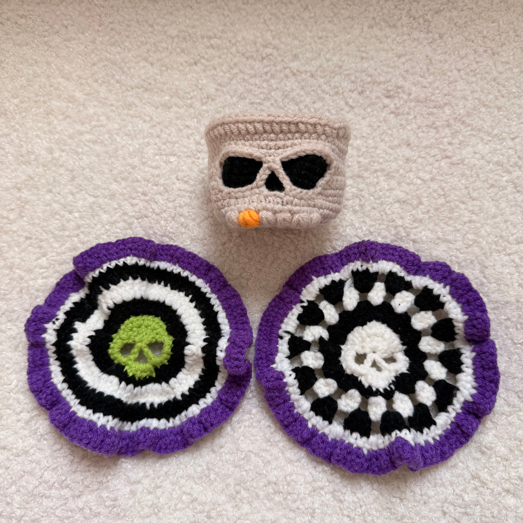 Halloween Skull Coaster Crochet Kit