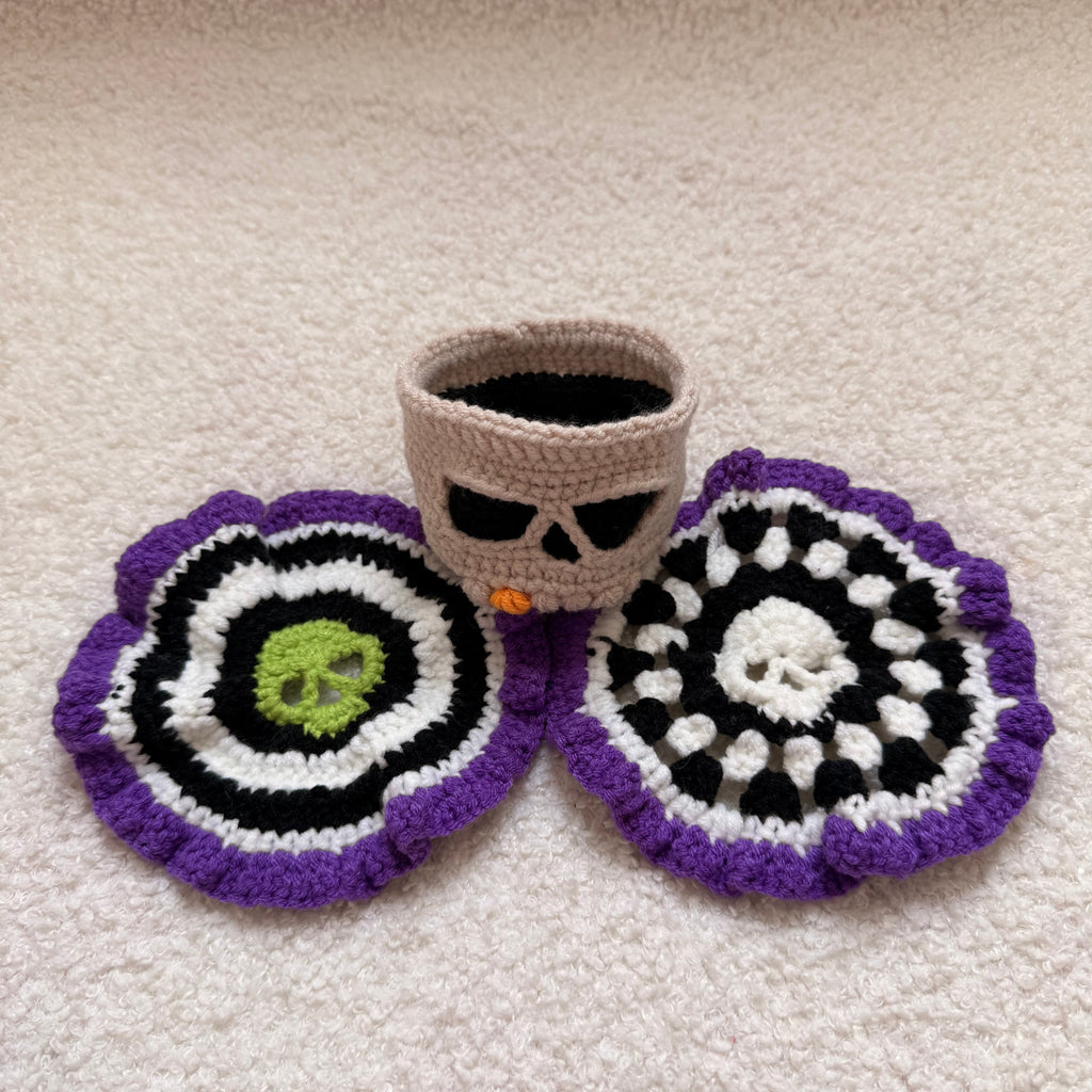 Halloween Skull Coaster Crochet Kit